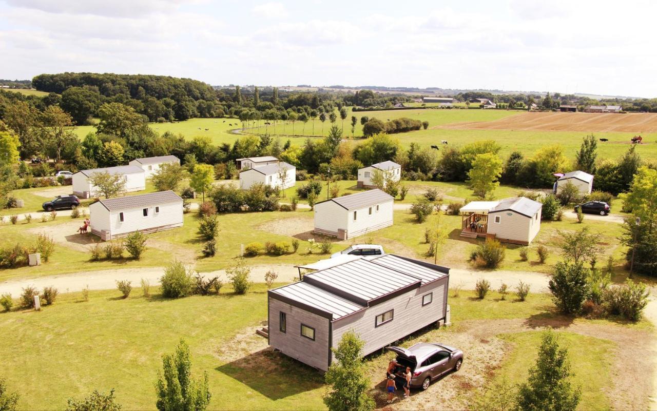 Hotel Camping Aquarev Loudéac Esterno foto